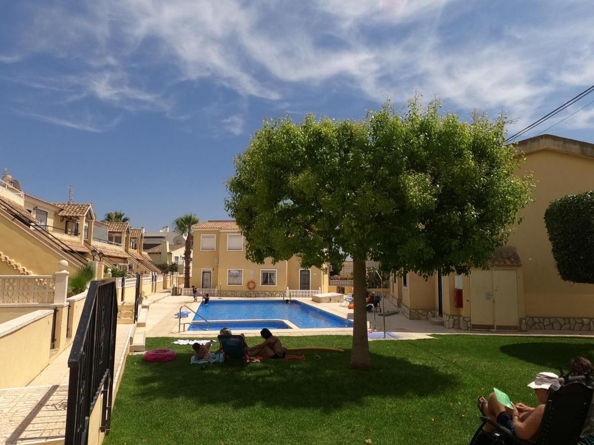 Close To Beaches & Golf Courses - With Pool & Bbq Alicante Exteriör bild
